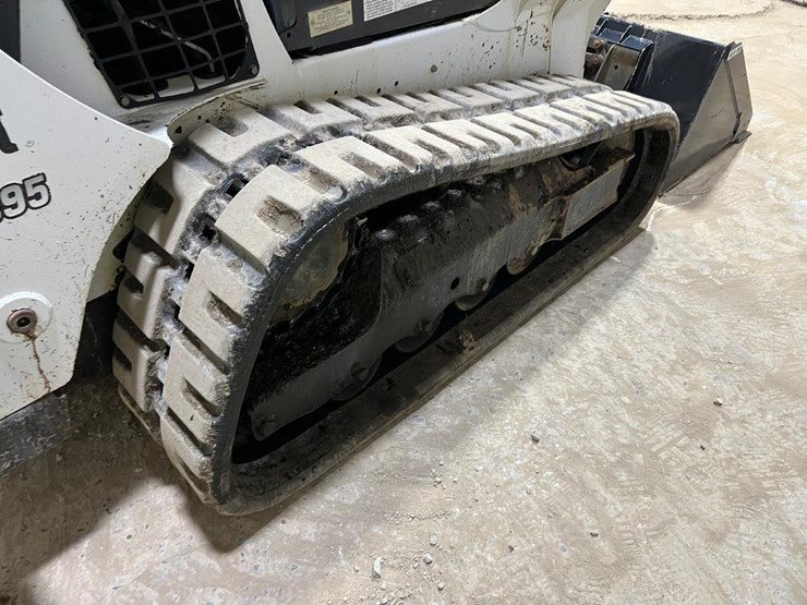 2016-bobcat-t595-image-18