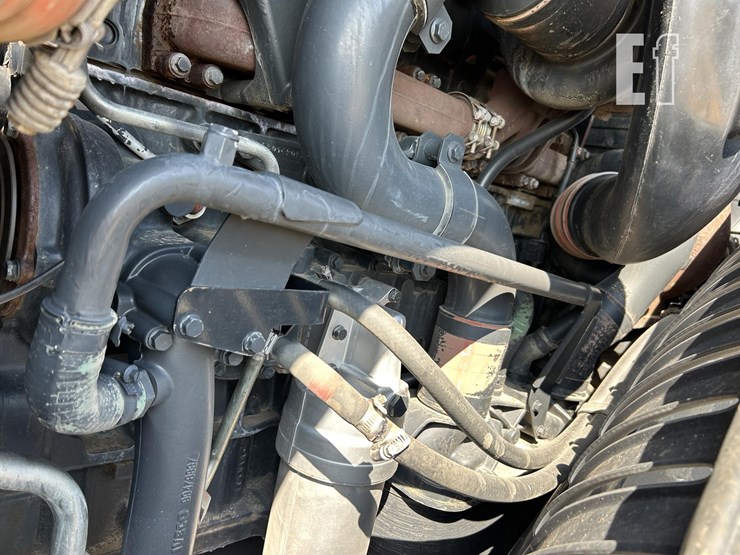 2013-case-ih-steiger-600-quadtrac-image-60