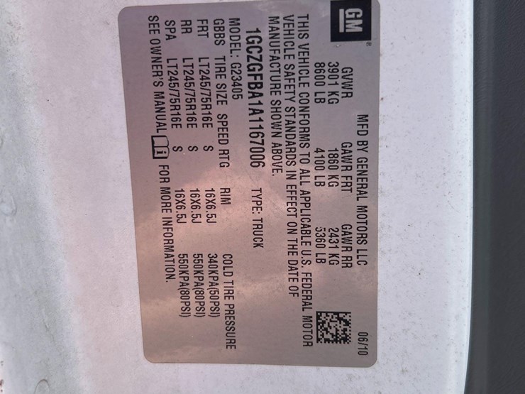 2010-chevy-express-van-image-17