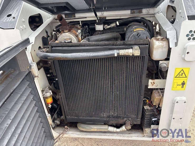 2016-takeuchi-tl8r2-image-14