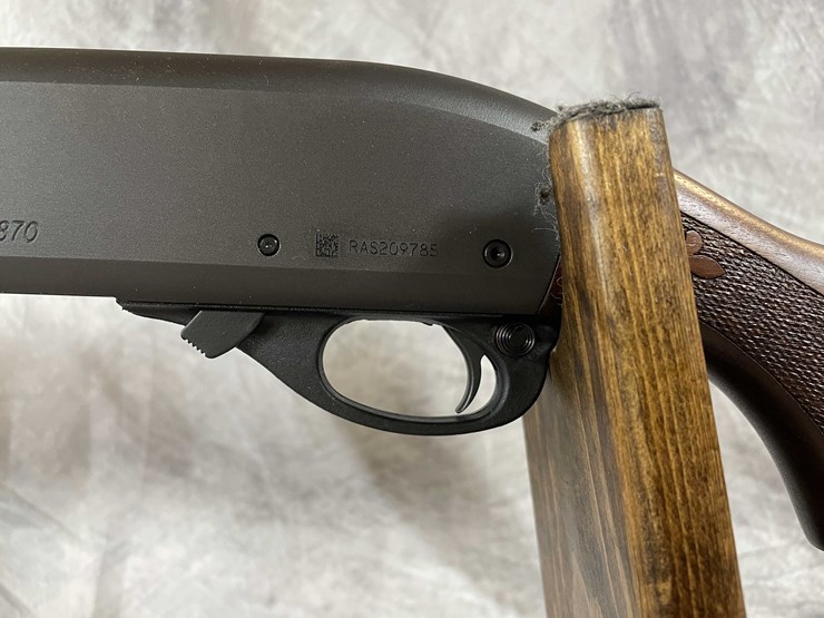 #2032-•-remington-870-field-master-12-ga.-pump-action-shotgun,-sn:-ras209785-image-14