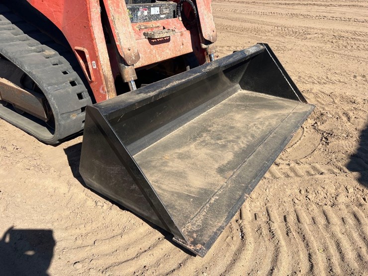 2017-kubota-svl75-2-image-17