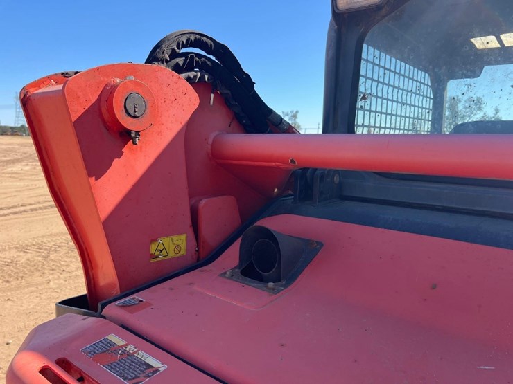 2017-kubota-svl75-2-image-22