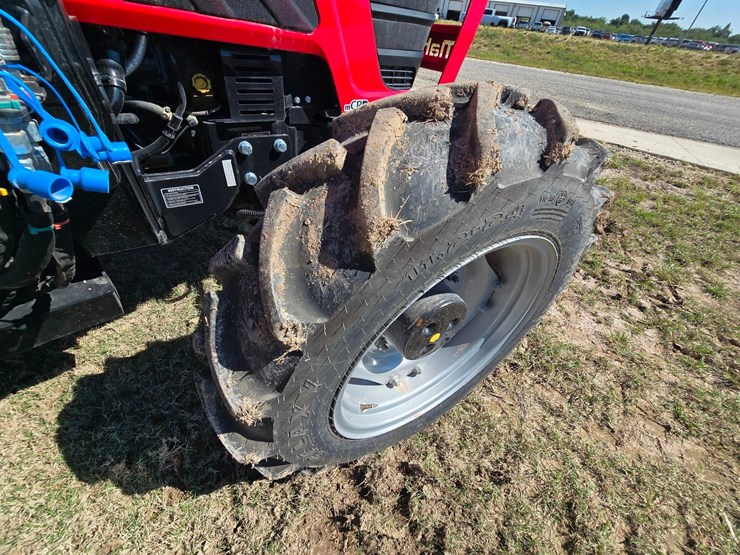 2025-mahindra-6075-image-81