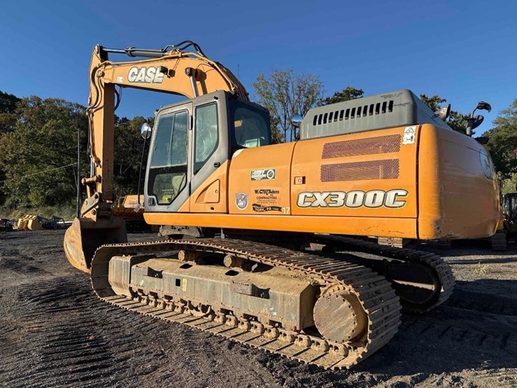 2015-case-cx300c-image-8