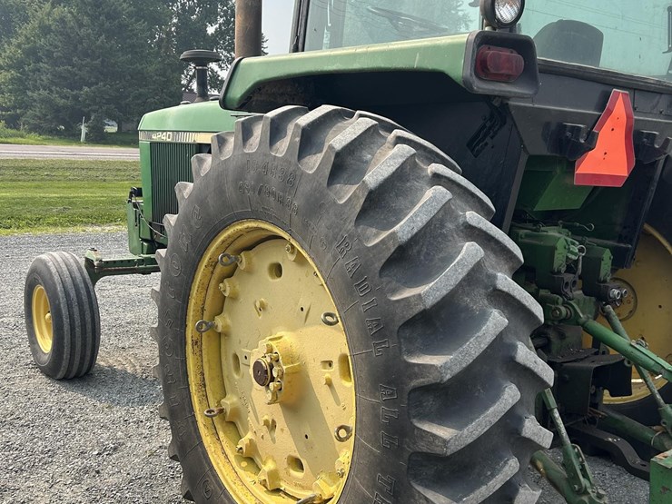 1979-john-deere-4240-image-13