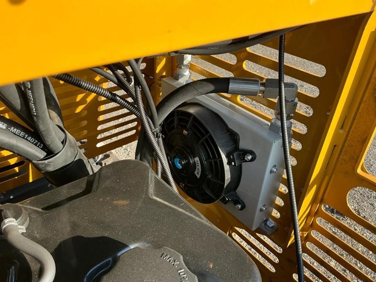 #1260-•-unused-future-ftx1200-tracked-mud-buggy-concrete-buggy-image-24