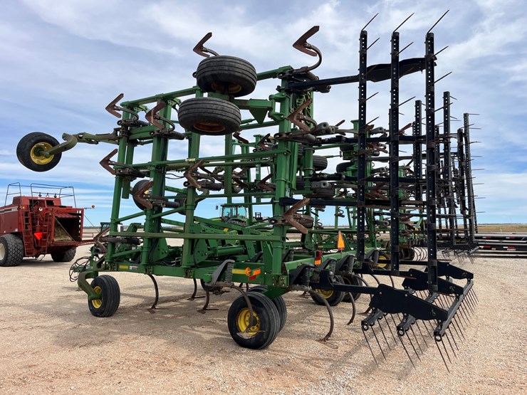 2009-john-deere-2410-image-15