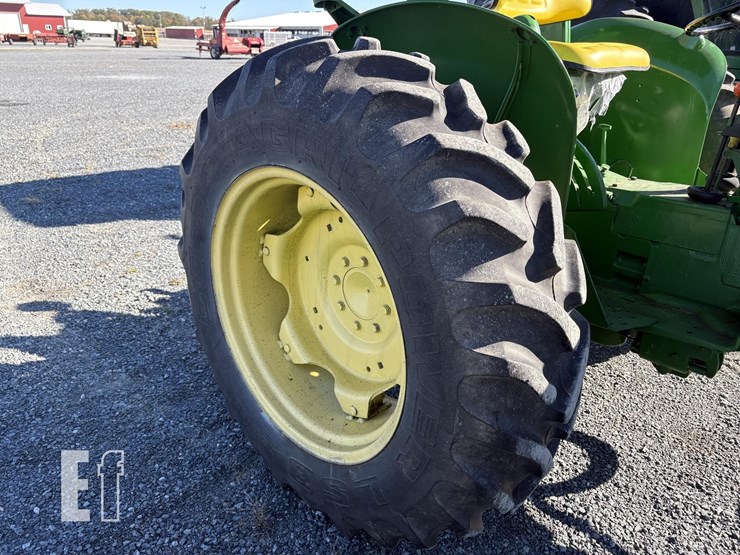 john-deere-2240-image-8