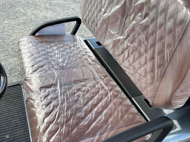 unused-irgc80-battery-powered-golf-cart-image-11