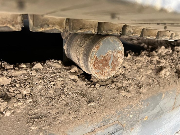 takeuchi-tb240-image-17