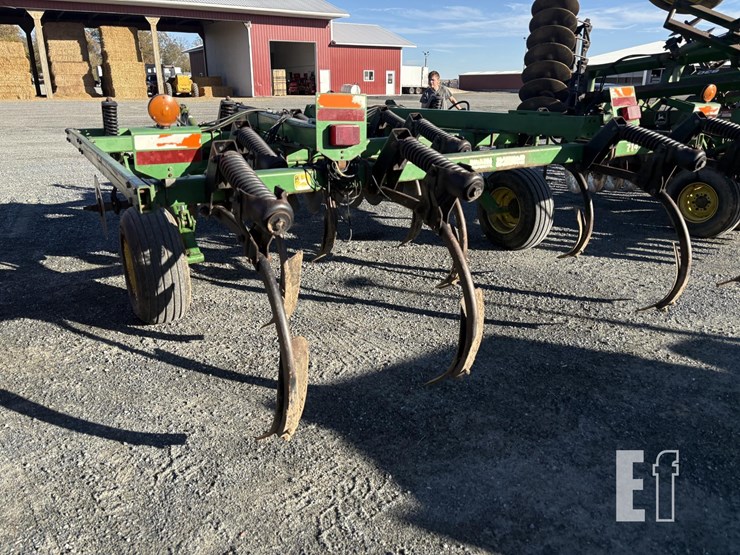 john-deere-714-image-4