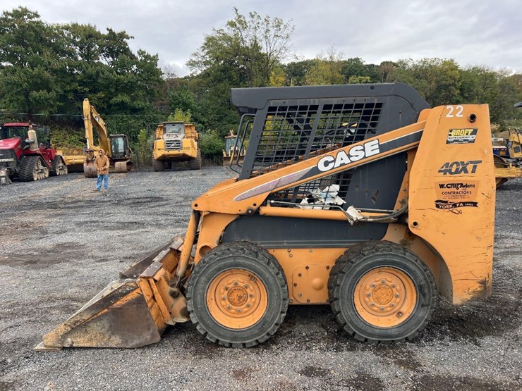 2004-case-40xt-image-1