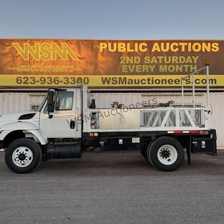 2008 INTERNATIONAL 7400