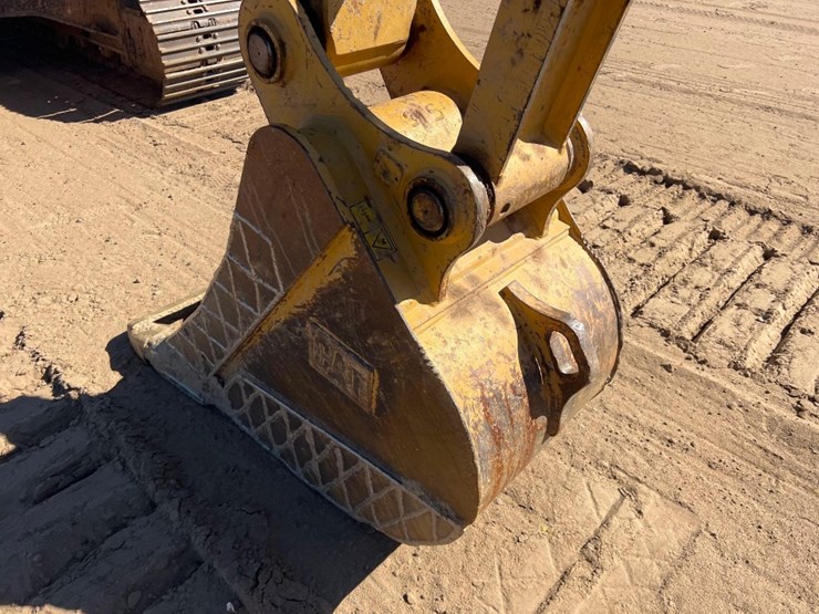 2022-caterpillar-315-gc-image-20