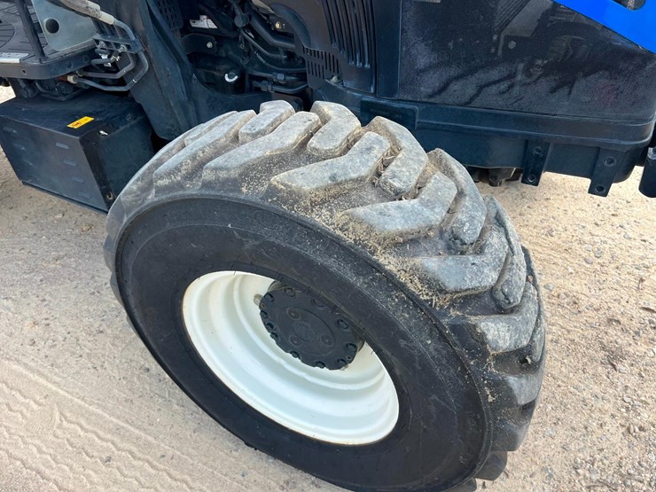 2020-new-holland-workmaster-105-image-24