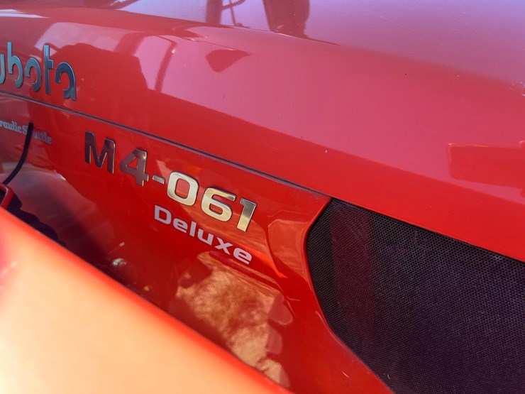 2023-kubota-m4-061-deluxe-mfwd-utility-tractor-with-la1154-front-loader-image-14