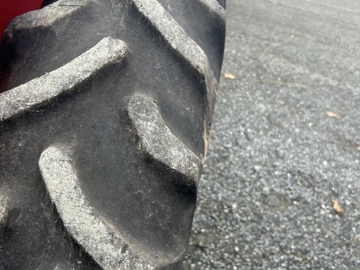 massey-ferguson-135-image-6