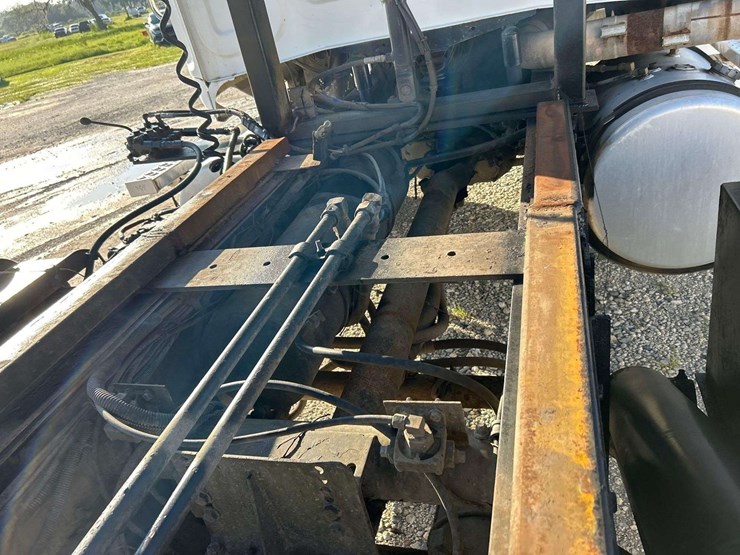 2002-western-star-4900-image-25