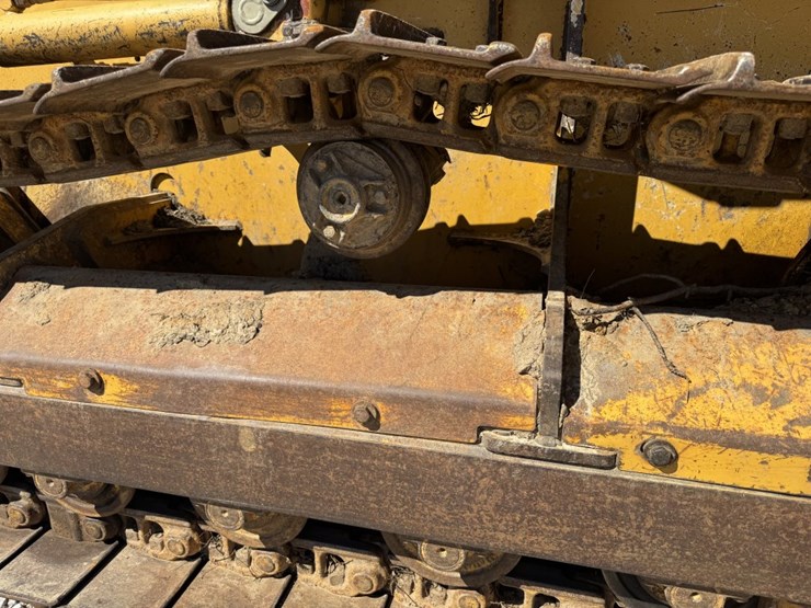 deere-450j-lt-image-11