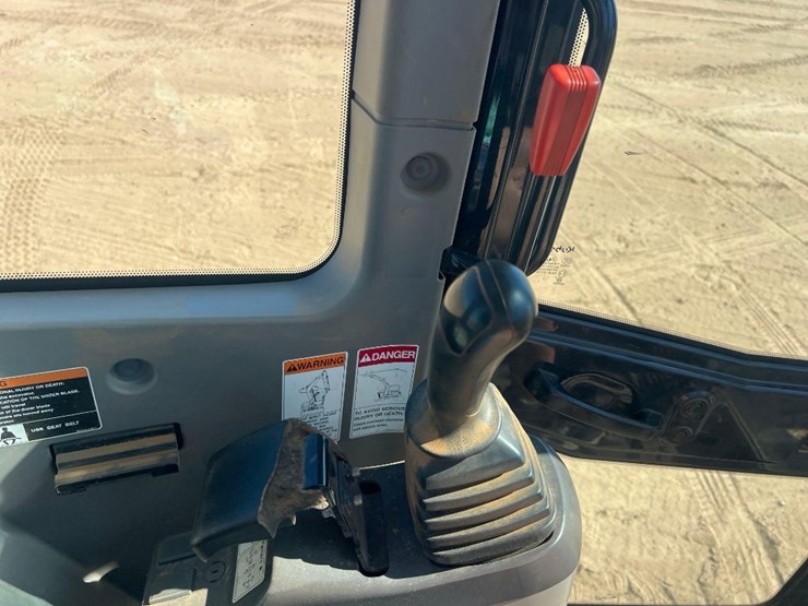 kubota-kx057-5-image-37