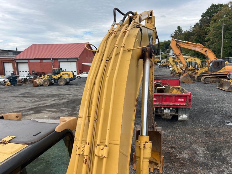 2000-caterpillar-320c-image-34