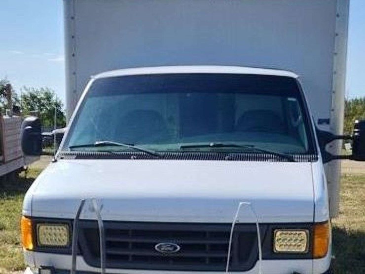 ford-e450-image-3
