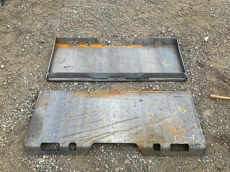 #1398-•-1/2"-thick-quick-tach-cut-out-mount-plates-image-1