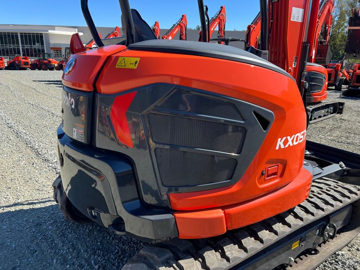 2023-kubota-kx057-5-image-15