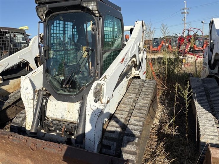 2017-bobcat-t770-image-15