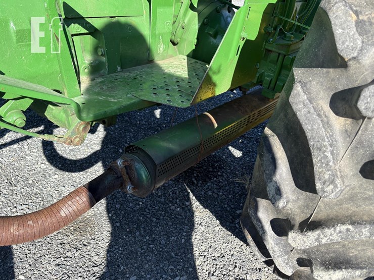 john-deere-2240-image-16