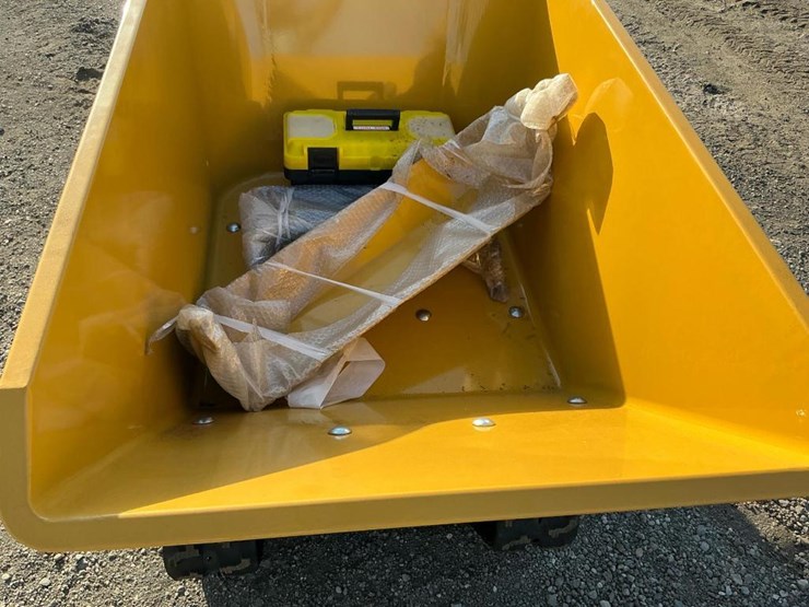 #1260-•-unused-future-ftx1200-tracked-mud-buggy-concrete-buggy-image-17