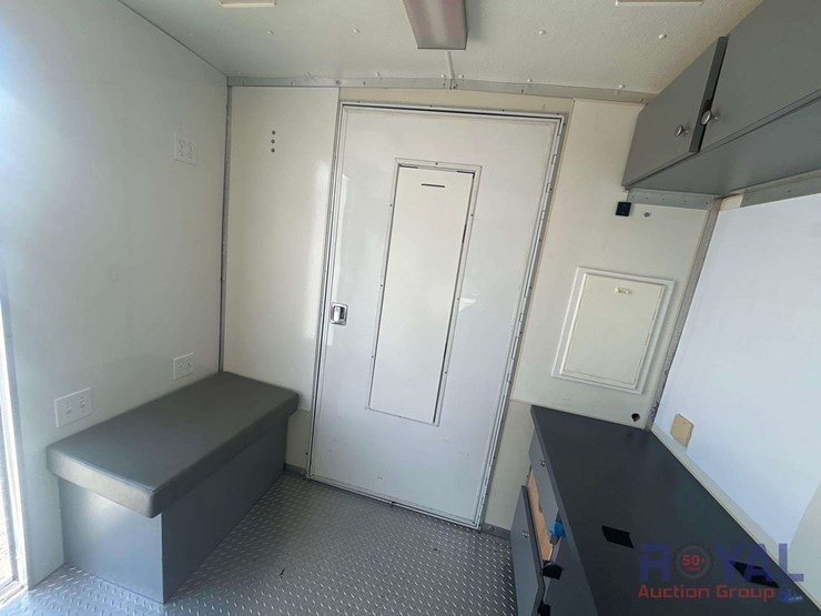 2007-ford-e450-image-23