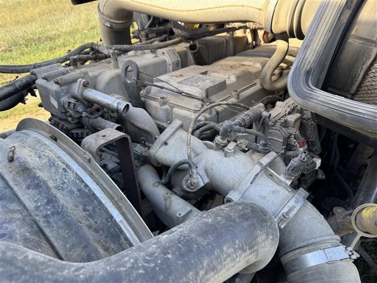 2012-international-prostar-image-10