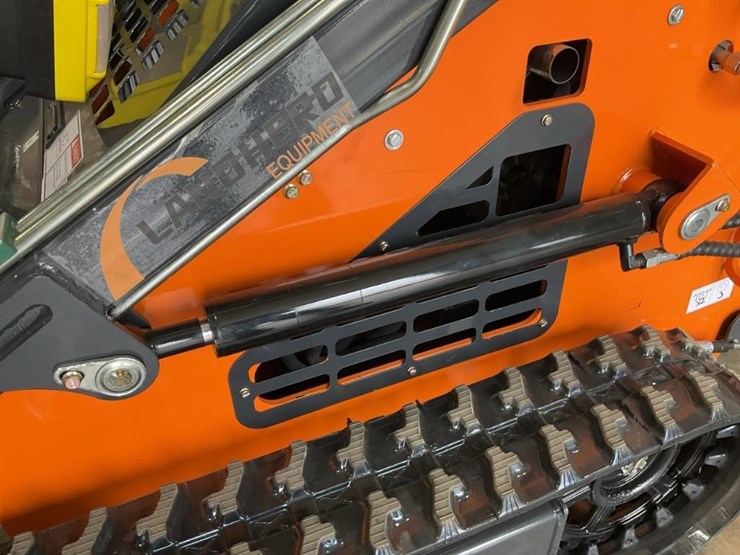 #1003-•-new-land-hero-ldh-t460-mini-track-skid-steer-loader-image-13
