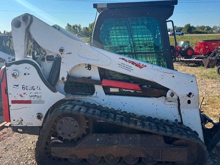 2017-bobcat-t770-image-2