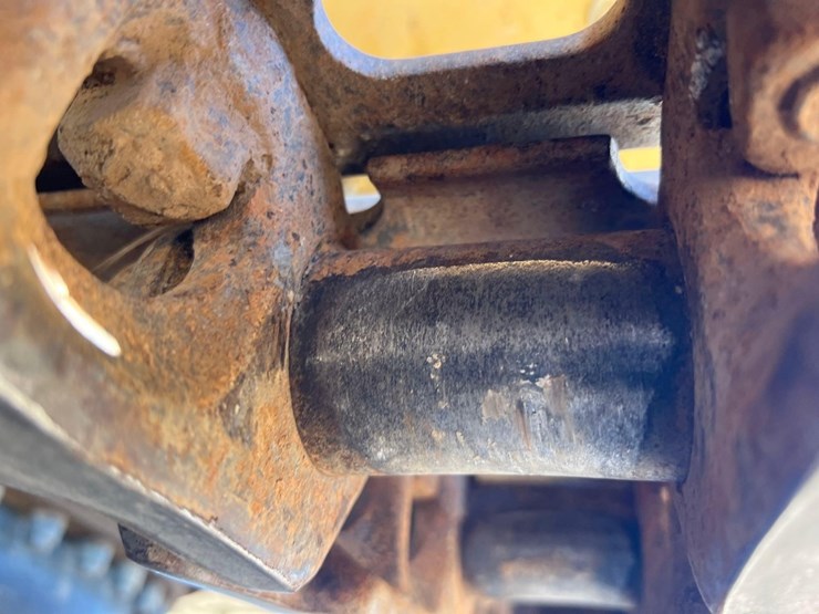 2022-caterpillar-315-gc-image-13