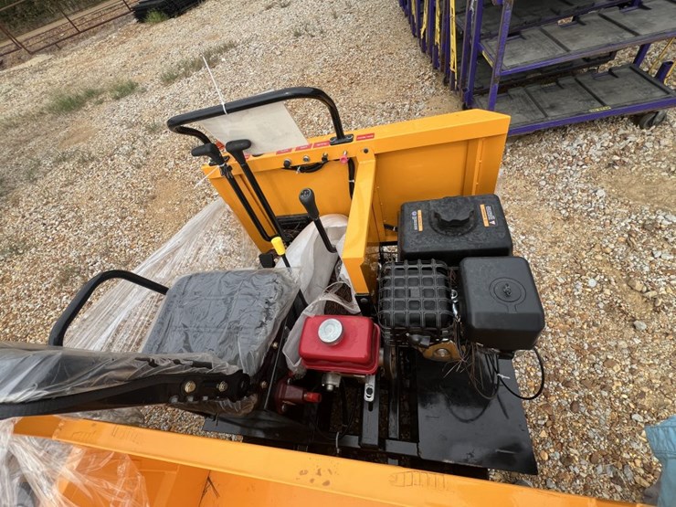 #4777-•-tracked-crawler-dumper-w/seat-image-8