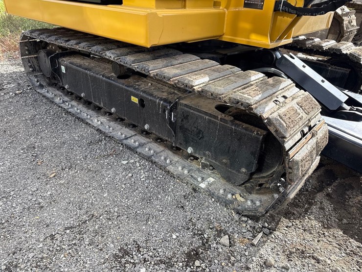 caterpillar-305-image-11