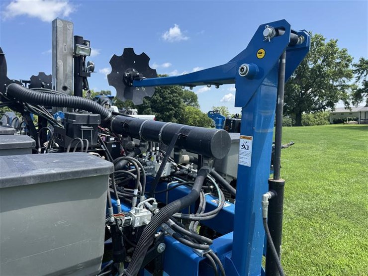 2020-kinze-3505-image-19