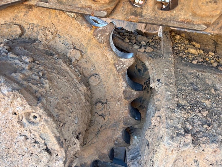 2022-caterpillar-315-gc-image-15