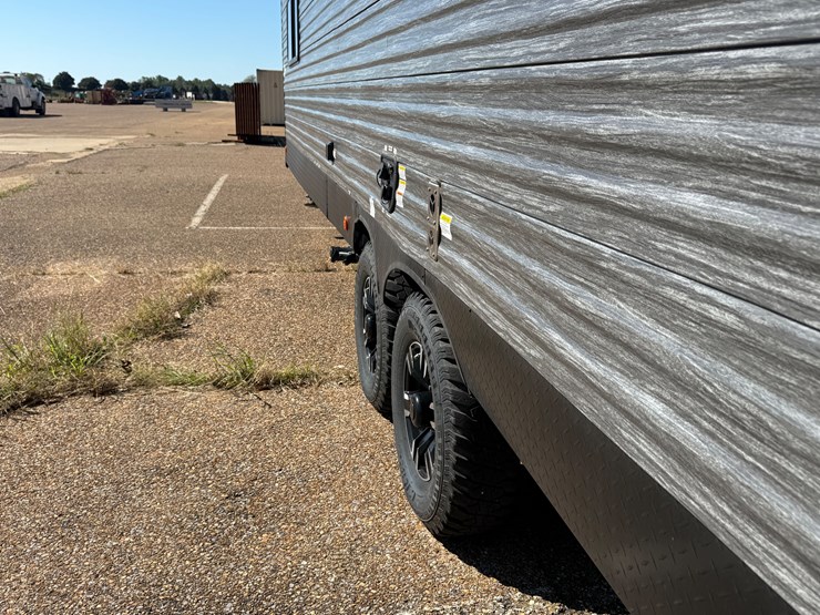 #6895-•-2024-forrest-river-timberwolf-mini-loft-camper-image-88