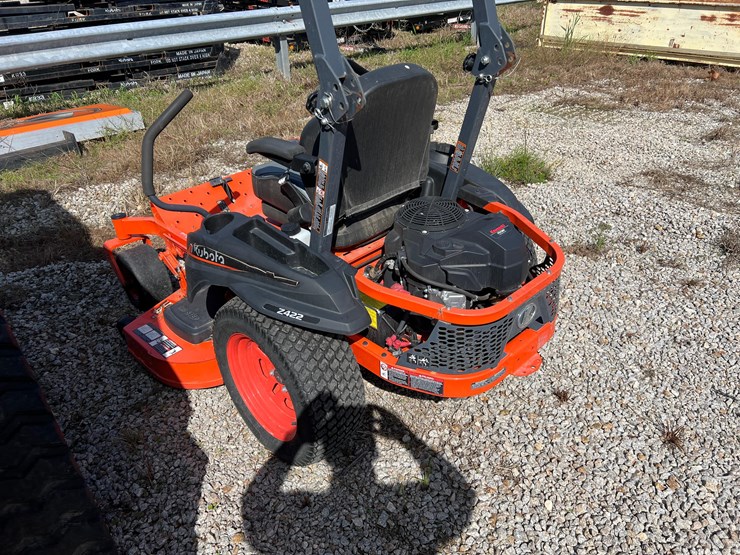 2022-kubota-z422-54-zero-turn-mower-image-13