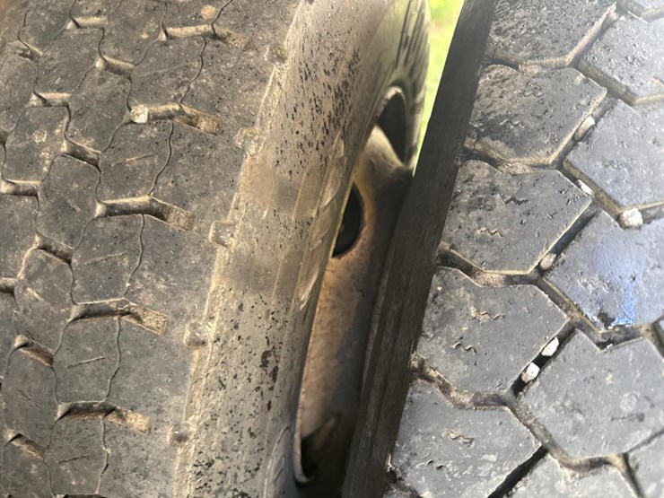 2001-caterpillar-c12-image-74