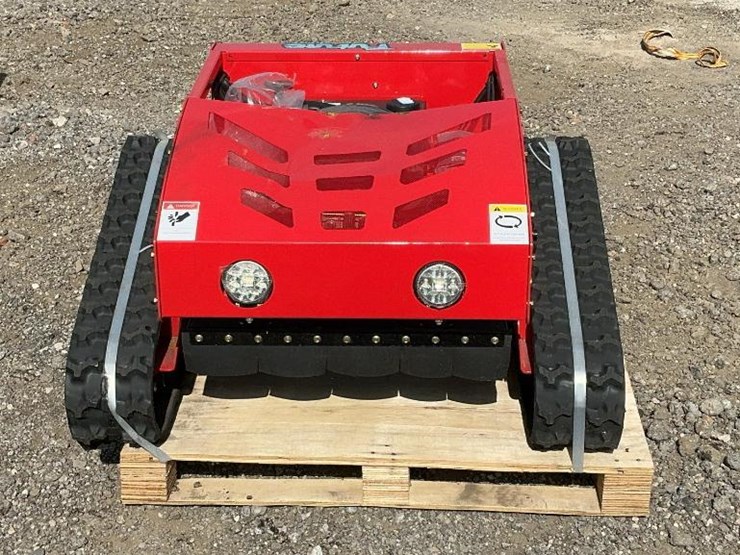 #1275-•-unused-future-ft750-lawn-mower-image-2