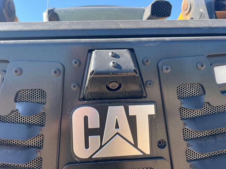 2024-caterpillar-255-skid-steer-image-17