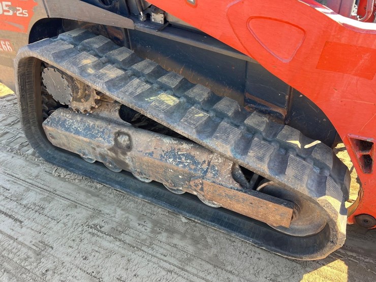 2017-kubota-svl95-2s-image-13