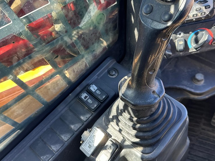 takeuchi-tl8r2-image-16