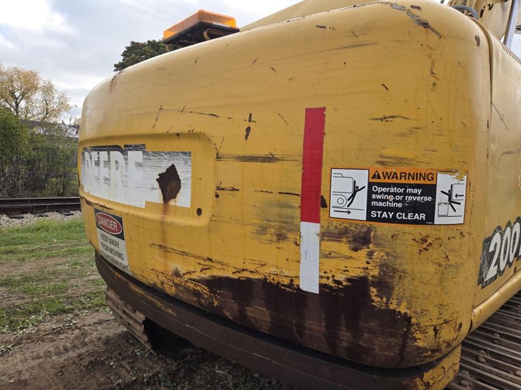 1999-john-deere-200-image-40