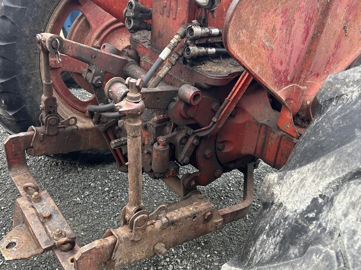 1955-international-400-image-3